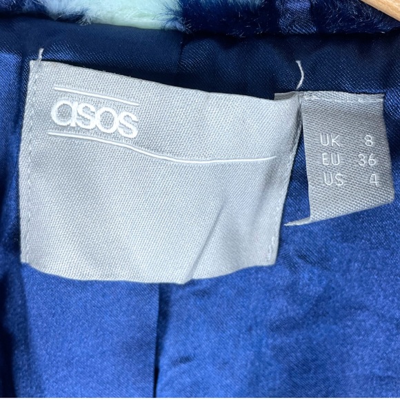 ASOS Faux Fur ⭐️ Star Jacket is such a vibe! - Picture 6 of 6